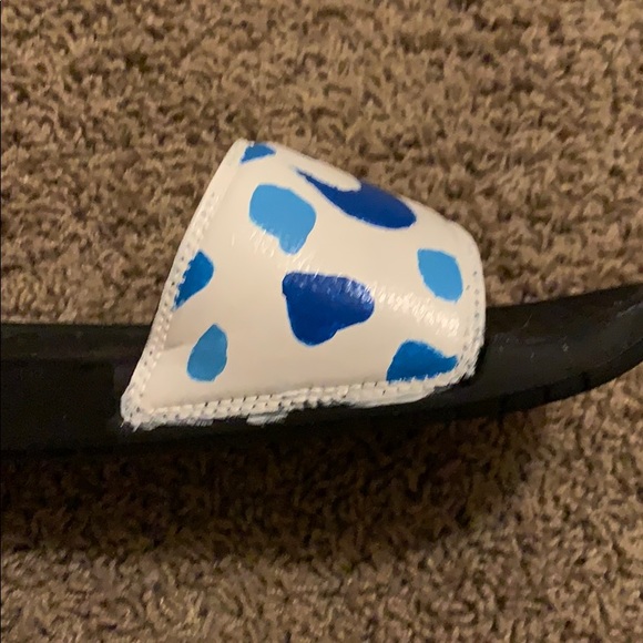 Custom Nike slides - Picture 4 of 7